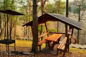 Гостиница «Медвежий Угол», Лаго-Наки