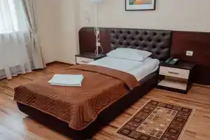 Одноместный номер  окнами во двор