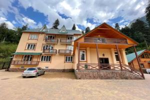 Гостиница «Фор Рест», Домбай