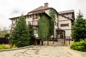 Гостевой дом «Альпийский двор», Красная Поляна