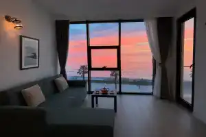 Панорама на море /Просторные апартаменты 1+1, Батуми