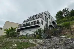 Гостиница «Белый Сад», Гагра