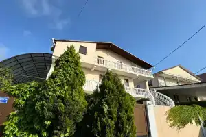 Гостевой дом «Сакура», Вардане