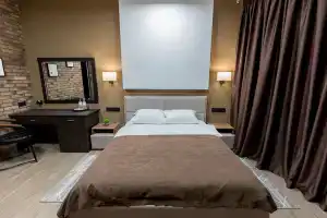 Отель на Пионеров 17, Воронеж