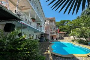 Гостиница «Надежда», Малореченское