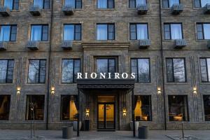 Гостиница «Rioniros», Астрахань