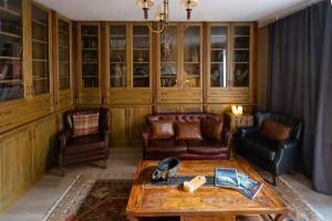 Панорамная квартира с дизайнерским ремонтом, с видом на реку