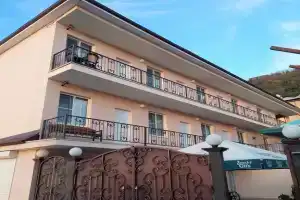Гостевой дом «Бения», Гагра