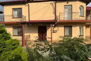 Гостевой дом «Светлана», Вардане