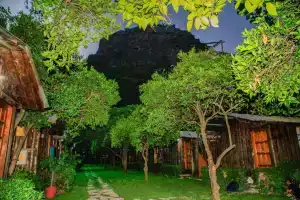 Korsan Pension, Олимпос