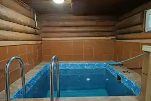 Уютный дом и баня на дровах