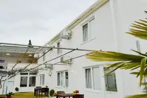 Гостевой дом «Тихий дворик», Малореченское