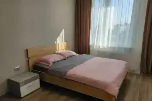 Уютная евродвушка.Большая парковка у дома, Тобольск