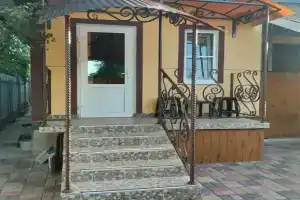 Домик с закрытой придомовой территорией, Тула