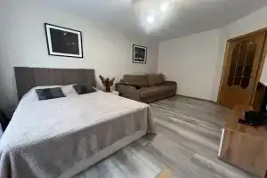 Уютная квартира в новом доме у Глобуса