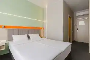 Двухместный номер с 1 кроватью Стандарт с одной большой кроватью