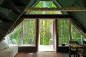 Дом Афрейм в лесу