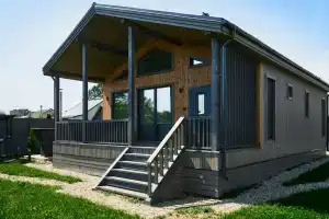 Дом у реки, с баней, чаном и зоной барбекю