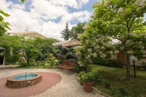 Гостевой дом «Black Cat», Коктебель