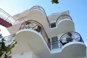 Гостевой дом «Парусник», Алушта