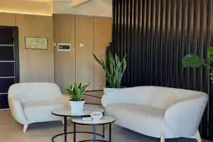 Отель «Моцарт», Динская