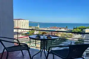 Квартира с видом на море, Сухум