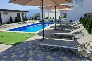 Апартаменты-студия № 4 2взр.+2 дет. с бассейном, Верхняя Кутузовка