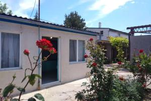 Гостевой дом «Дельфин», Заозёрное