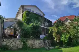 Дом для отпуска «Мулен Руж»