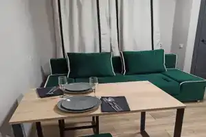Уютная квартира, Онега