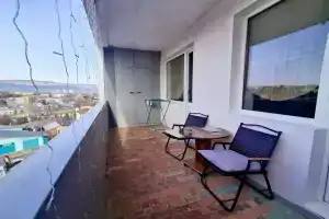 Квартира в центре с видом на горы