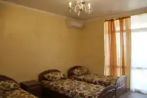 Трёхместный номер улучшенный, Цандрипш