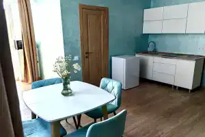 Семейные апартаменты, Береговое