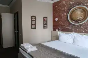 Apartello coffee, номер возле кинотеатра имени в. Маяковского, Новосибирск
