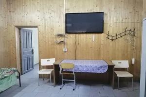 Хостел на Интернациональном, Новоаннинский