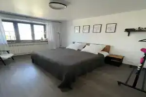 Небольшая квартира с авторским ремонтом