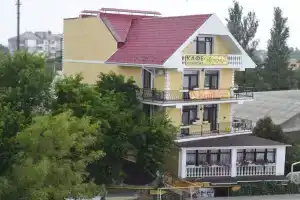 У Тещи-2 Гостевой Дом, Феодосия