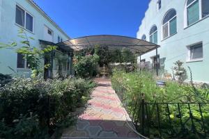 Гостевой дом «Южный Парус», Штормовое