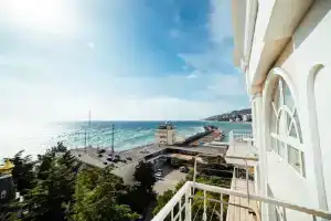 Отель «Бристоль», Ялта