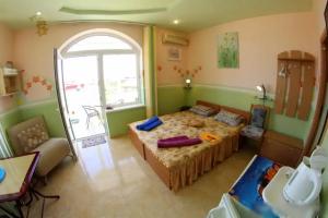 Двухместный номер с 2 отдельными кроватями 4 полулюкс с балконом