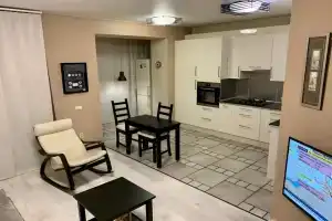 Комфортные апартаменты рядом с курортным парком, Ессентуки