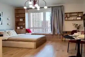 Студия на берегу Москва-реки, Москва