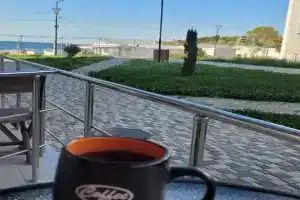 Апартаменты с бассейном на берегу моря