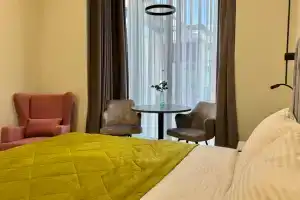 Дизайнерские апартаменты в апарт-отеле Лучезарный 4*