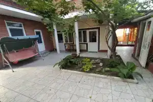 Гостевой дом на Севастопольской 28, Геленджик