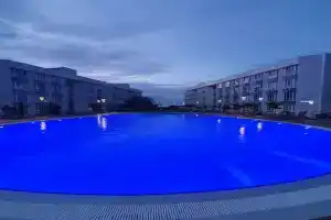 Видовые апартаменты на берегу моря с видом на море с бассейном