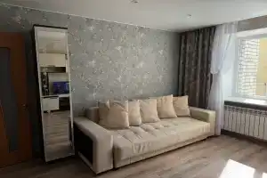 Чистая квартира с хорошим расположением