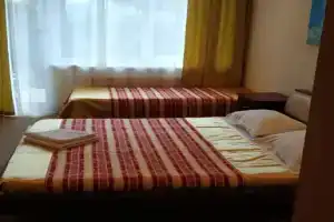 Однокомнатные апартаменты с видом на гору Ай-Петри., Кореиз