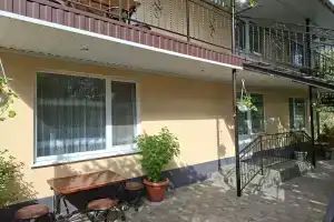 Гостевой дом «Погостим на Ванеева», Старый Крым