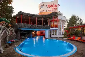 Якорная Щель - Гостиницы